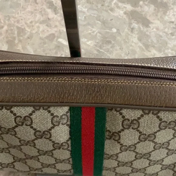 Gucci Cream and Brown Messenger Bag with GG Monogram - Picture 4 of 16